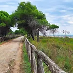 Bright Garden Near The Sea شقة *