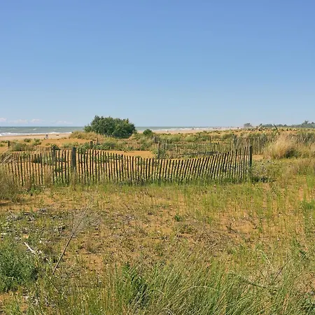 Bright Garden Near The Sea 아파트 비비오네