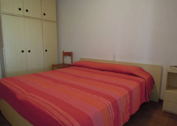 Bright Garden Near The Sea Apartmán